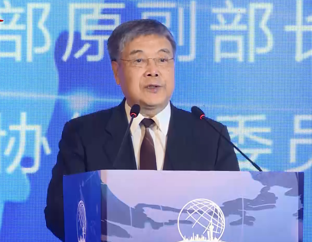 商務(wù)部原副部長(zhǎng)、十一屆全國(guó)政協(xié)經(jīng)濟(jì)委員會(huì)副主任張志剛發(fā)表演講